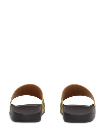 Burberry tage check print slides