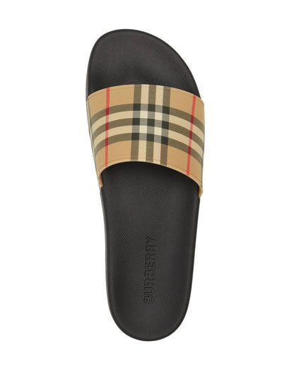 Burberry tage check print slides
