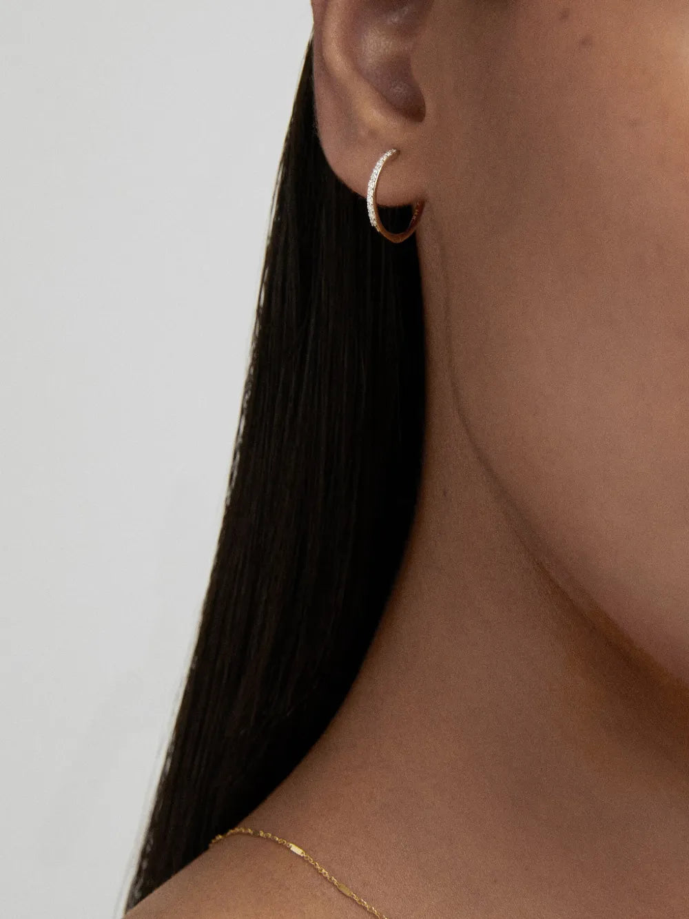 Monica Vinader 14kt Yellow Gold Medium Diamond Pavé Hoop Earrings