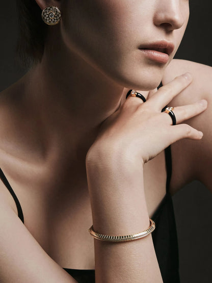 ETR Diamond Bangle 18kt recycled yellow gold