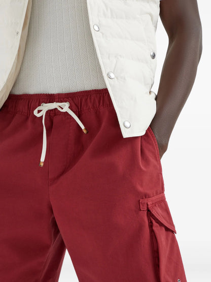Cargo-pockets shorts